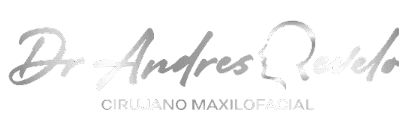 Dr. Andrés Revelo